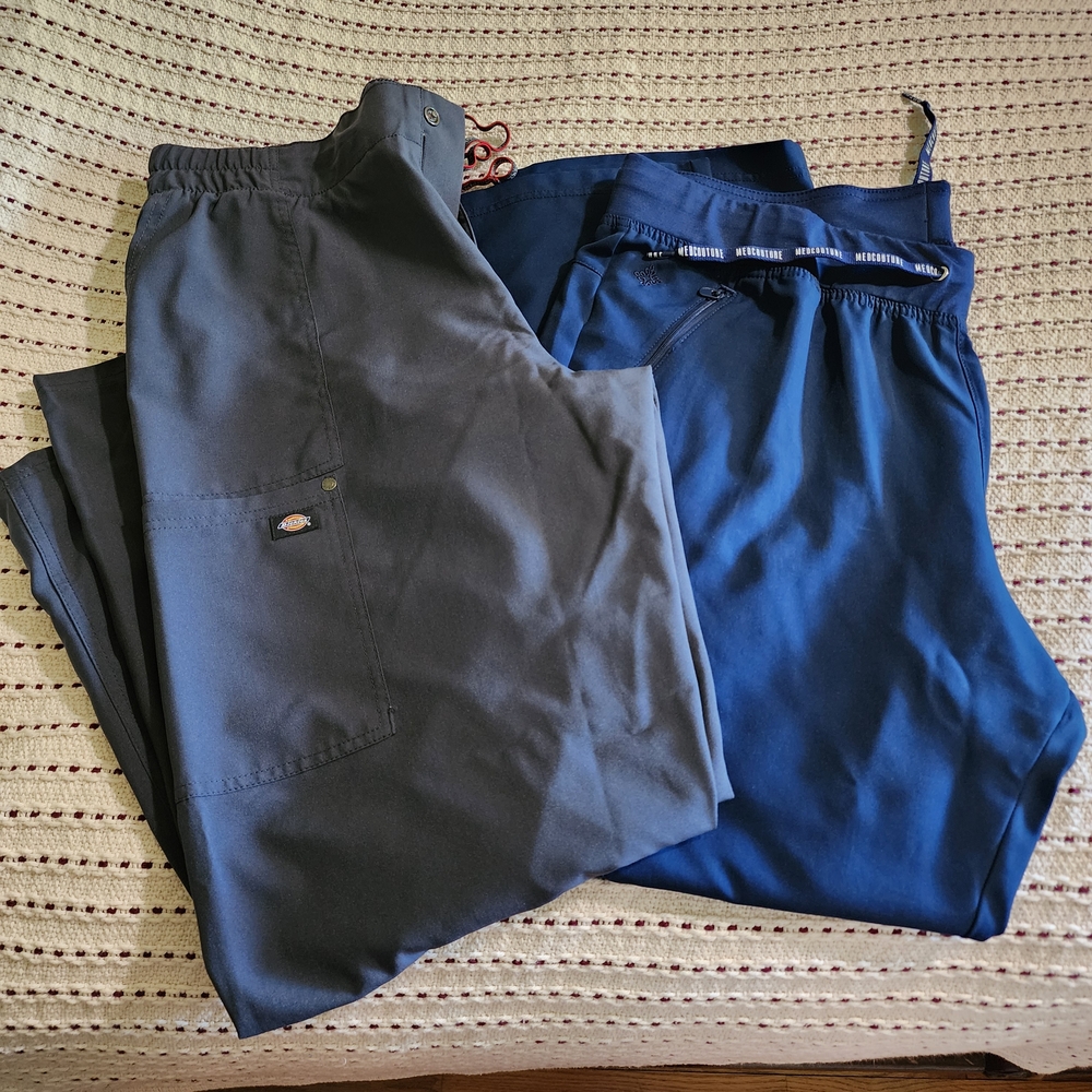 2 Pair Women's Cargo Scrub Pants in Graphite and Blue